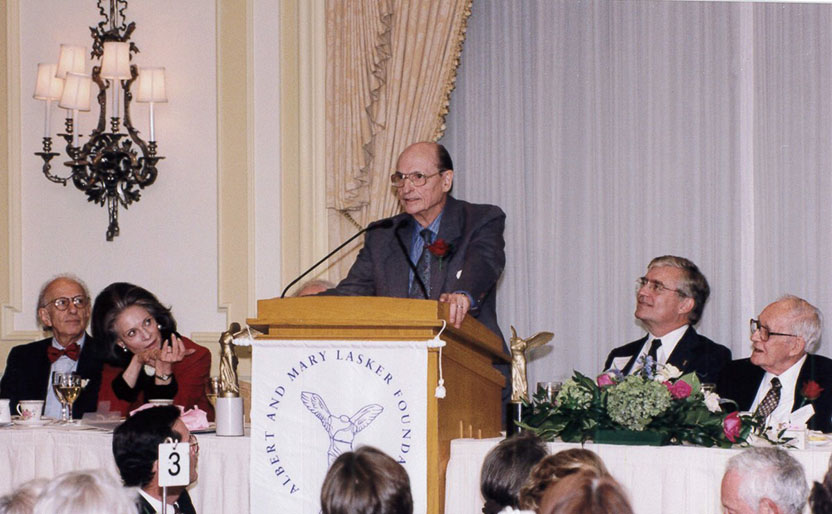 Miguel A. Ondetti accepting his award